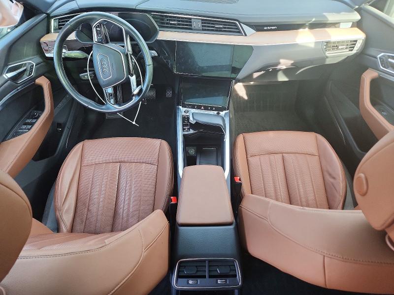 Фото 8 с аукциона – 2024 AUDI Q8 E-TRON с VIN WA15AAGE3RB016098