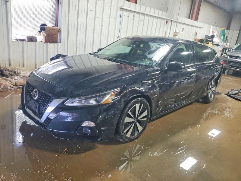 NISSAN ALTIMA 2019 with VIN 1N4BL4EV7KC257966 - Photo from auction