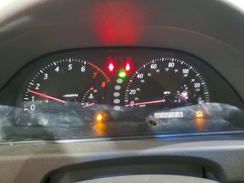 Photo 9 from auction – 2002 TOYOTA CAMRY with VIN JTDBF30K320045124