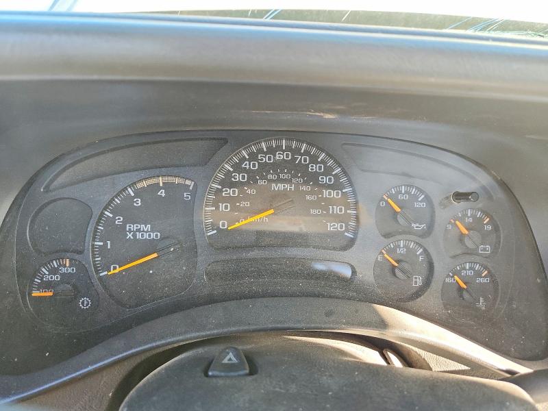 Photo 9 from auction – 2005 CHEVROLET SILVERADO with VIN 1GCHK232X5F850602