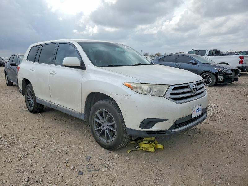 Foto 4 de la subasta – 2013 TOYOTA HIGHLANDER con VIN 5TDZA3EH2DS037977