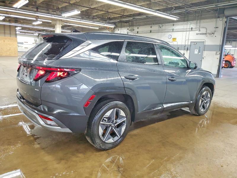 Photo 3 from auction – 2026 HYUNDAI TUCSON SEL with VIN 5NMJBCDE5TH645253