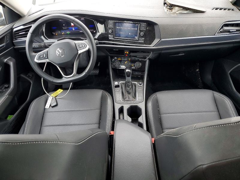 Photo 8 from auction – 2024 VOLKSWAGEN JETTA SE with VIN 3VW7M7BU0RM081861