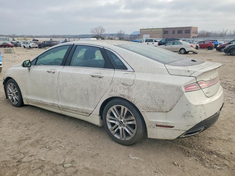 Photo 2 from auction – 2013 LINCOLN MKZ with VIN 3LN6L2GK1DR812669
