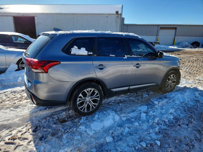 Photo 3 from auction – 2018 MITSUBISHI OUTLANDER with VIN JA4AD2A36JZ038210