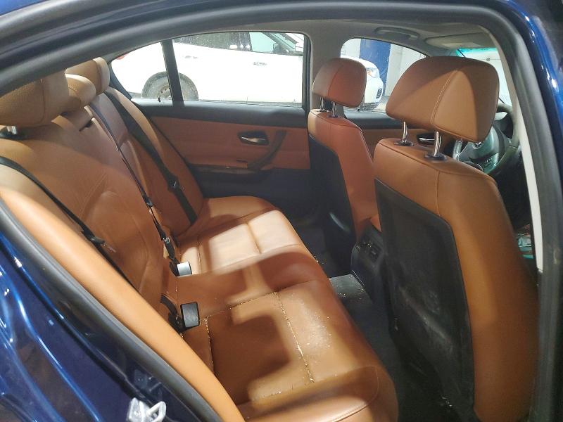 Photo 10 from auction – 2011 BMW 328 XI with VIN WBAPK7C50BF084553
