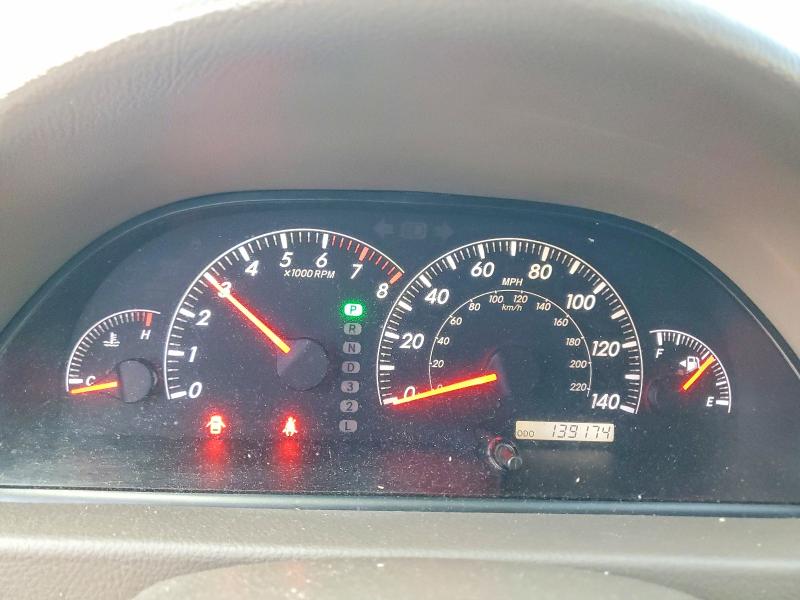 Photo 9 from auction – 2005 TOYOTA CAMRY with VIN 4T1BE32K45U421130