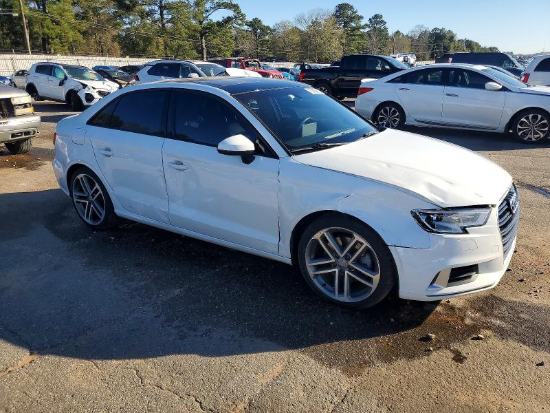 Photo 4 from auction – 2018 AUDI A3 PREMIUM with VIN WAUAUGFF3J1042796
