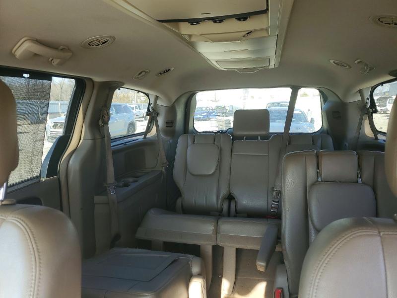 Photo 10 from auction – 2012 CHRYSLER TOWN & COU with VIN 2C4RC1CG8CR252294