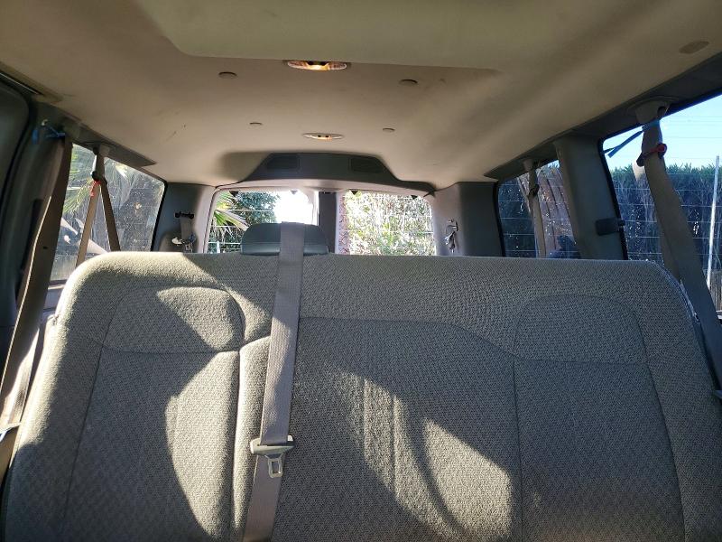 Photo 10 from auction – 2017 CHEVROLET EXPRESS G2500 with VIN 1GAWGFFF9H1346504