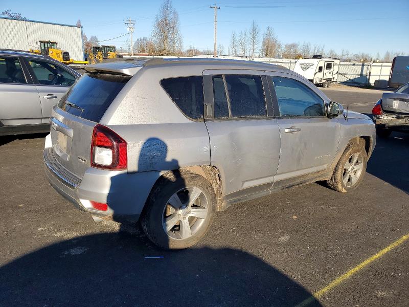 Photo 3 from auction – 2017 JEEP COMPASS LA with VIN 1C4NJDEB2HD175990