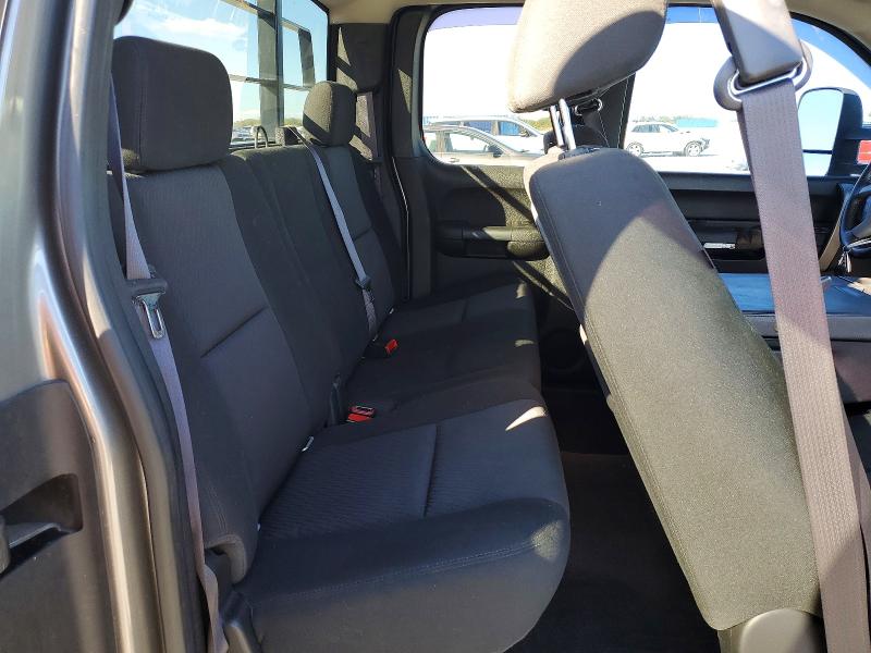 Photo 10 from auction – 2012 CHEVROLET SILVERADO with VIN 1GCRKSE7XCZ352196