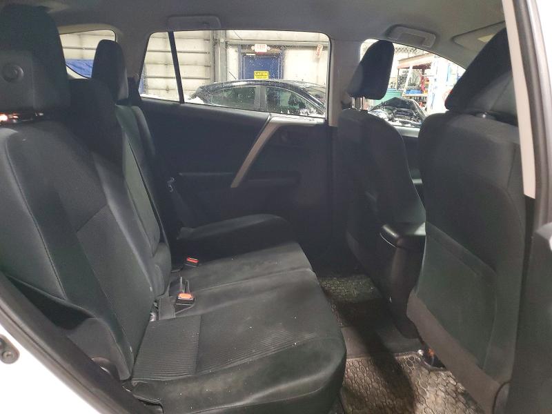 Photo 11 from auction – 2018 TOYOTA RAV4 LE with VIN 2T3ZFREV4JW481690