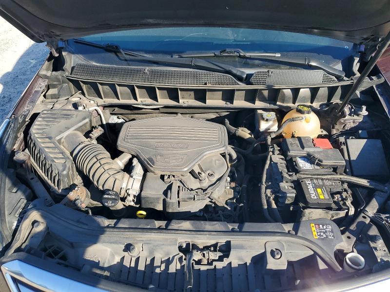 Photo 12 from auction – 2018 CADILLAC XT5 with VIN 1GYKNARSXJZ228695