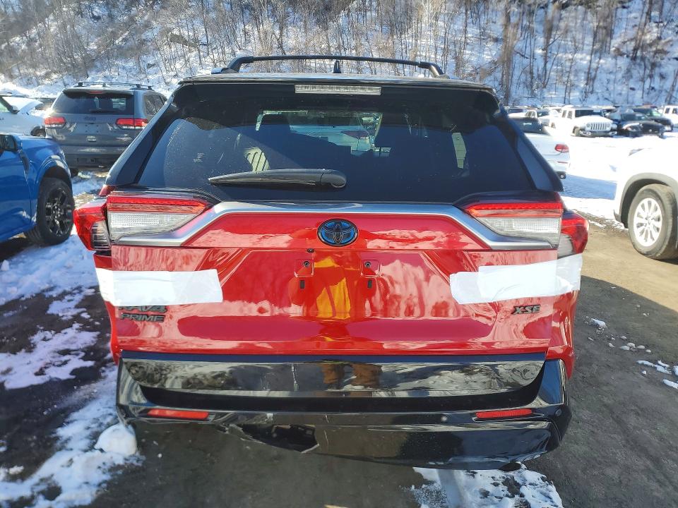 Photo 6 from auction – 2022 TOYOTA RAV4 PRIME with VIN JTMFB3FV2ND084914