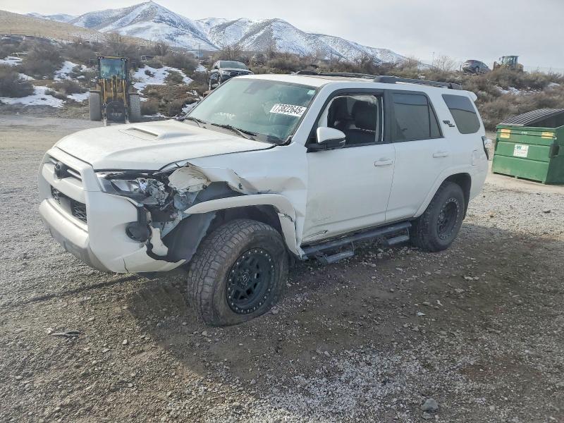 TOYOTA 4RUNNER 2023 with VIN JTERU5JR0P6164504 - Photo from auction