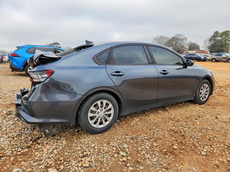 Photo 3 from auction – 2019 KIA FORTE with VIN 3KPF24AD8KE129823