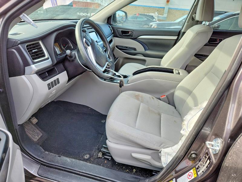 Фото 7 с аукциона – 2016 TOYOTA HIGHLANDER с VIN 5TDBKRFH0GS270647