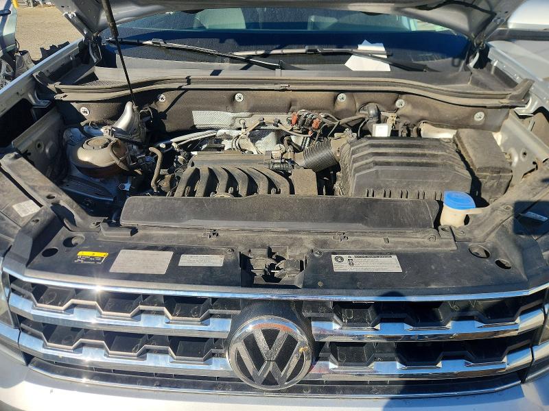 Photo 11 from auction – 2018 VOLKSWAGEN ATLAS SEL with VIN 1V2ER2CA4JC528795