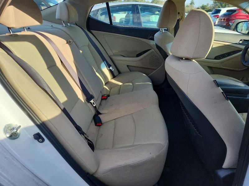 Photo 10 from auction – 2015 KIA OPTIMA LX with VIN KNAGM4A74F5628142