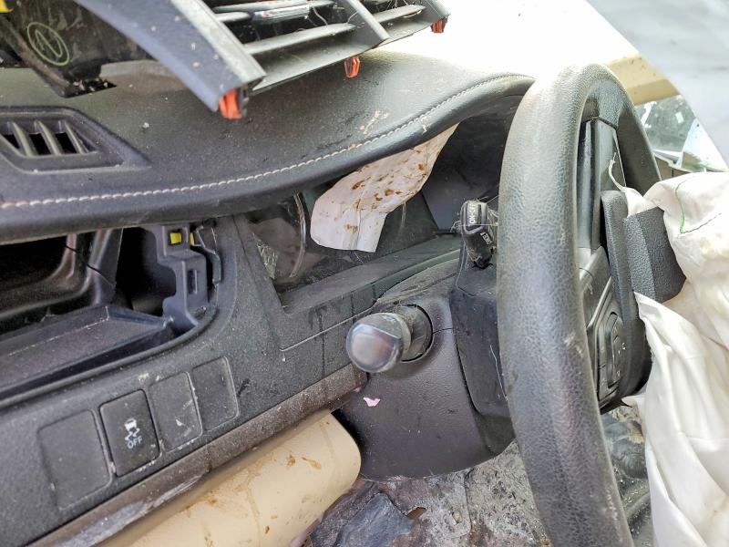 Photo 9 from auction – 2017 TOYOTA CAMRY LE with VIN 4T1BF1FK6HU647380
