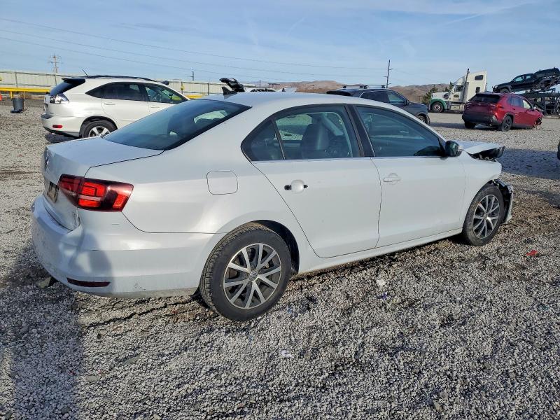 Photo 3 from auction – 2017 VOLKSWAGEN JETTA SE with VIN 3VWDB7AJ2HM365264