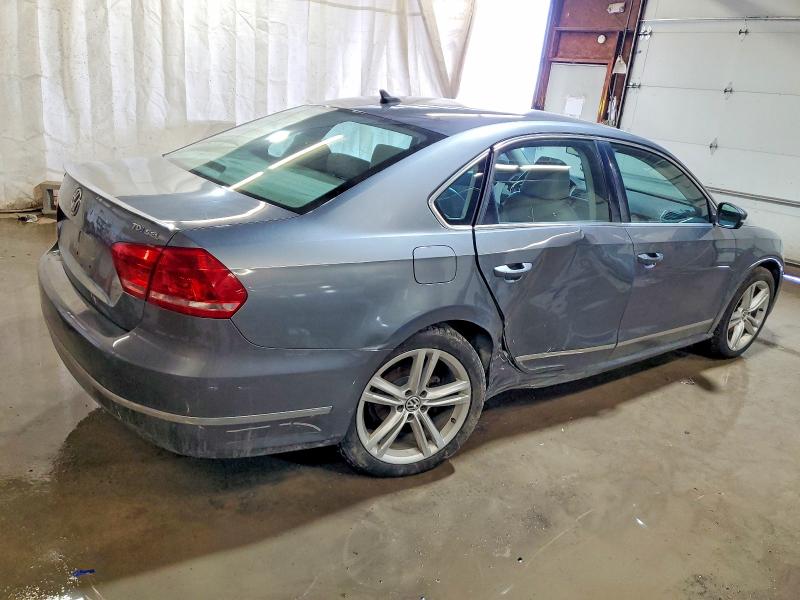 Photo 3 from auction – 2013 VOLKSWAGEN PASSAT SEL with VIN 1VWCN7A37DC114305