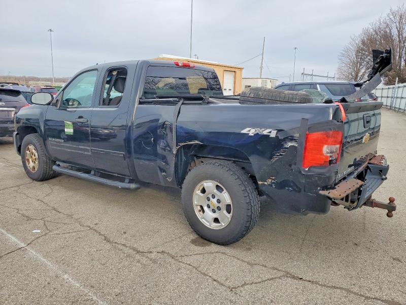 Photo 2 from auction – 2013 CHEVROLET SILVERADO with VIN 1GCRKSE79DZ276309