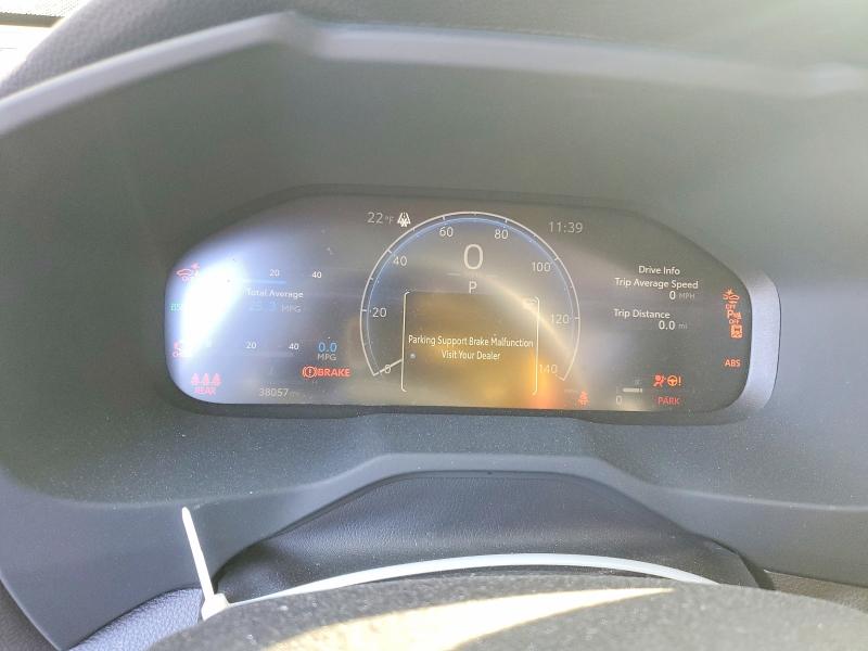 Photo 9 from auction – 2023 TOYOTA RAV4 with VIN JTMN1RFV8PD097168