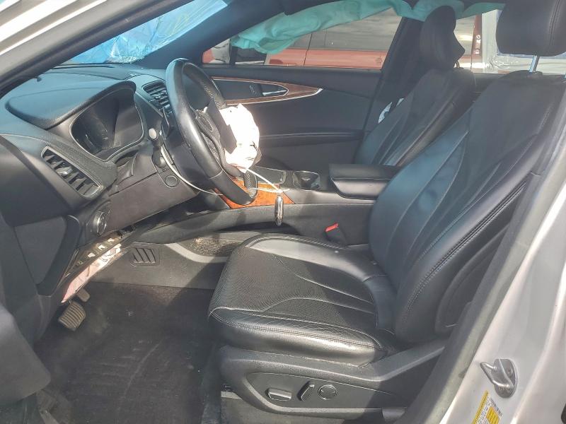 Photo 7 from auction – 2016 LINCOLN MKX RESERV with VIN 2LMTJ8LP8GBL41592