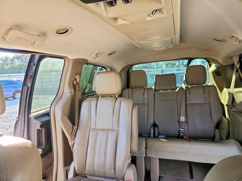 Photo 10 from auction – 2014 CHRYSLER TOWN & COU with VIN 2C4RC1BG6ER413679