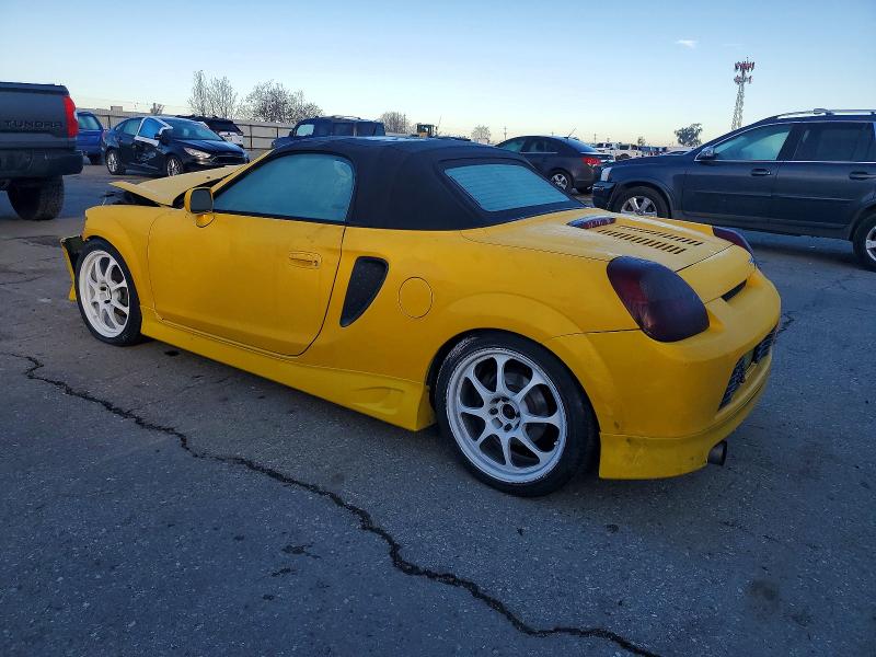 Photo 2 from auction – 2000 TOYOTA MR2 SPYDER with VIN JTDFR3207Y0022670