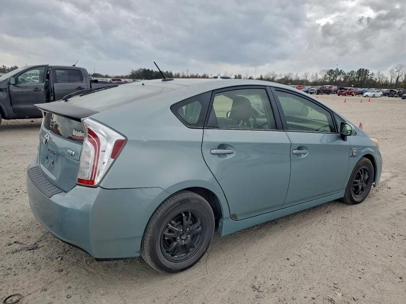 Photo 3 from auction – 2012 TOYOTA PRIUS with VIN JTDKN3DUXC5390265