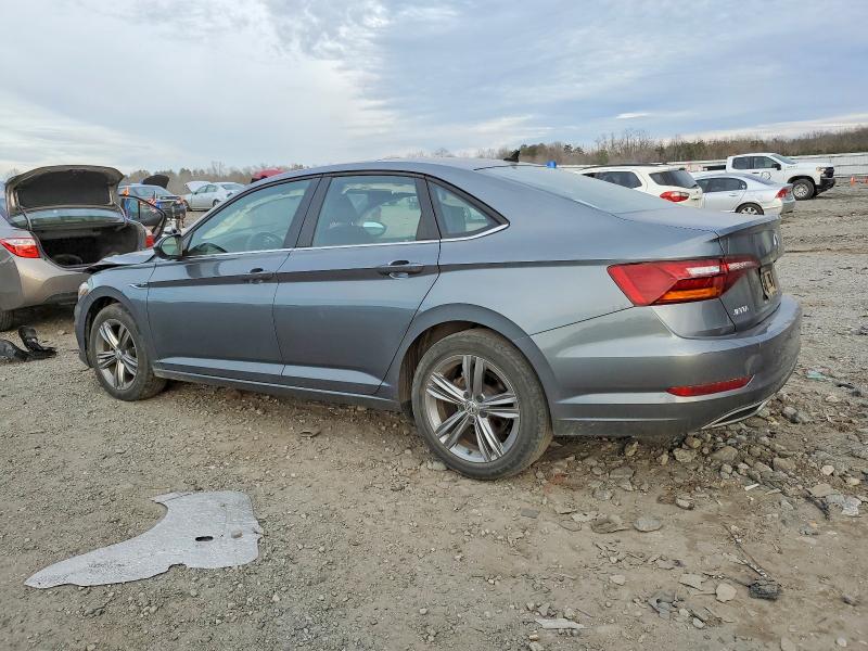 Photo 2 from auction – 2019 VOLKSWAGEN JETTA with VIN 3VWCB7BU2KM209530