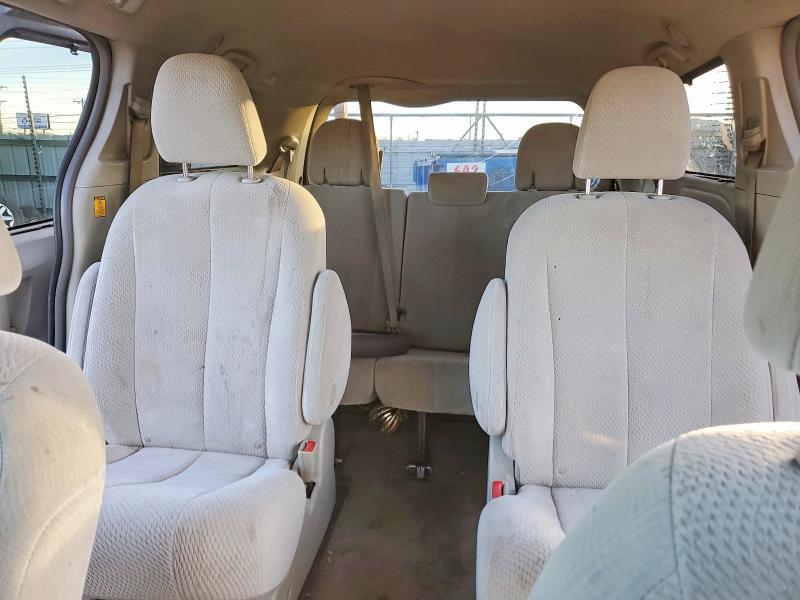 Photo 10 from auction – 2012 TOYOTA SIENNA LE with VIN 5TDJK3DC2CS031238