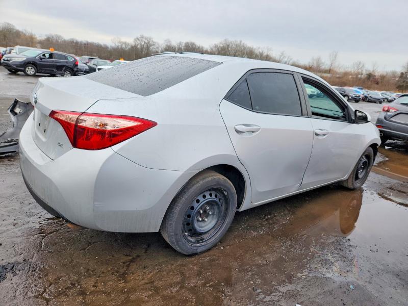 Photo 3 from auction – 2017 TOYOTA COROLLA L with VIN 2T1BURHE3HC886057