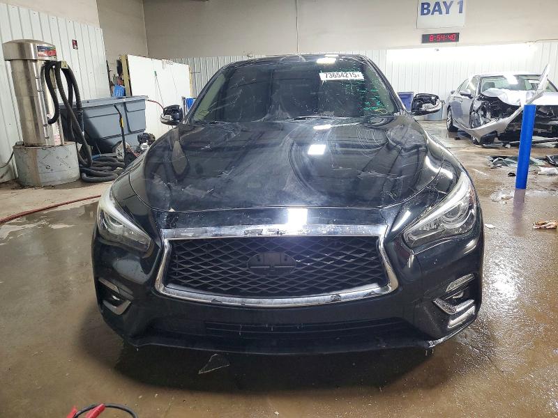 Photo 5 from auction – 2019 INFINITY Q50 with VIN JN1EV7AR5KM558101