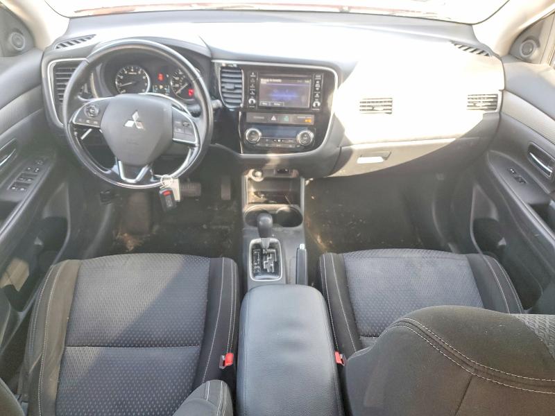 Photo 8 from auction – 2016 MITSUBISHI OUTLANDER with VIN JA4AD3A31GZ005789