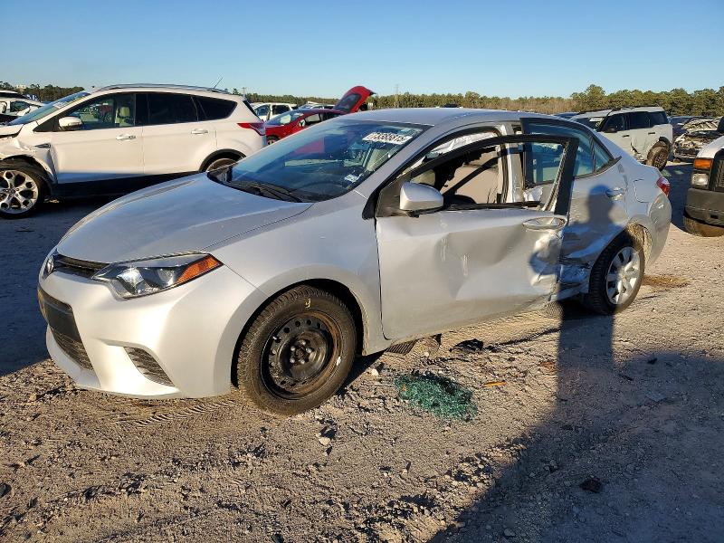 TOYOTA COROLLA L 2015 with VIN 5YFBURHE1FP350253 - Photo from auction