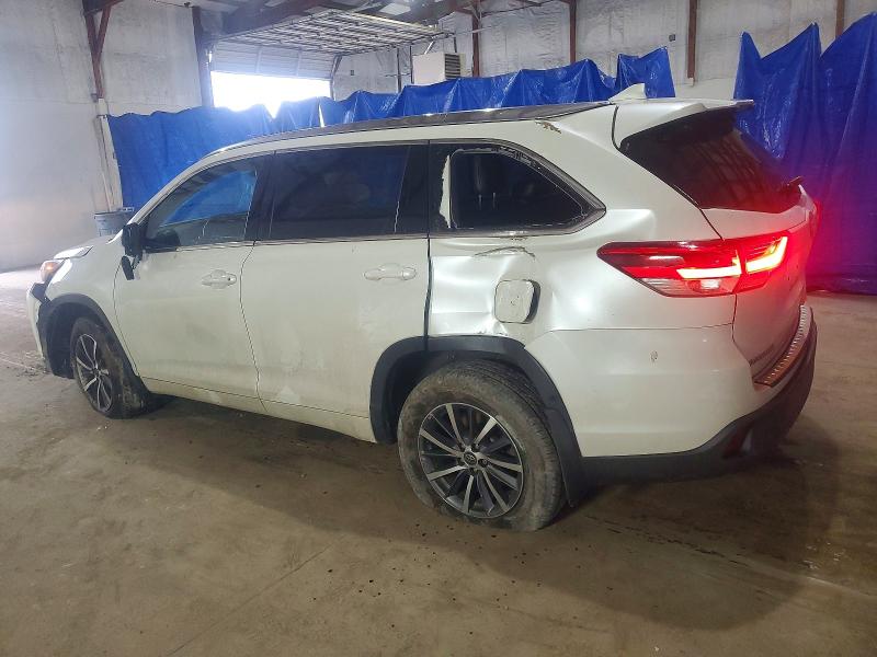 Photo 2 from auction – 2018 TOYOTA HIGHLANDER with VIN 5TDJZRFH0JS862970
