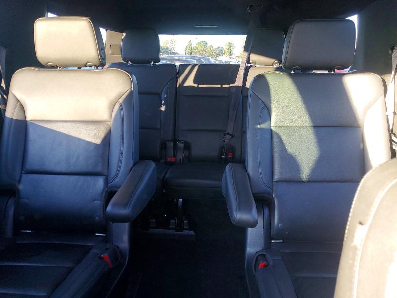 Photo 10 from auction – 2022 CHEVROLET SUBURBAN C with VIN 1GNSCCKD2NR122502