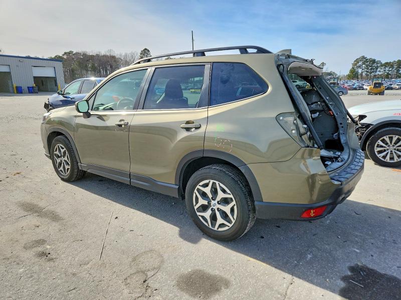 Photo 2 from auction – 2022 SUBARU FORESTER P with VIN JF2SKAEC2NH430084