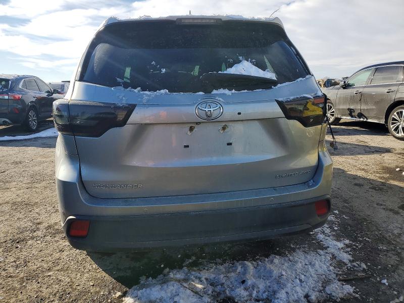 Photo 6 from auction – 2016 TOYOTA HIGHLANDER with VIN 5TDDKRFH4GS328171