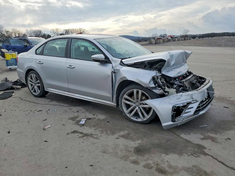 Photo 4 from auction – 2018 VOLKSWAGEN PASSAT with VIN 1VWAA7A34JC029968