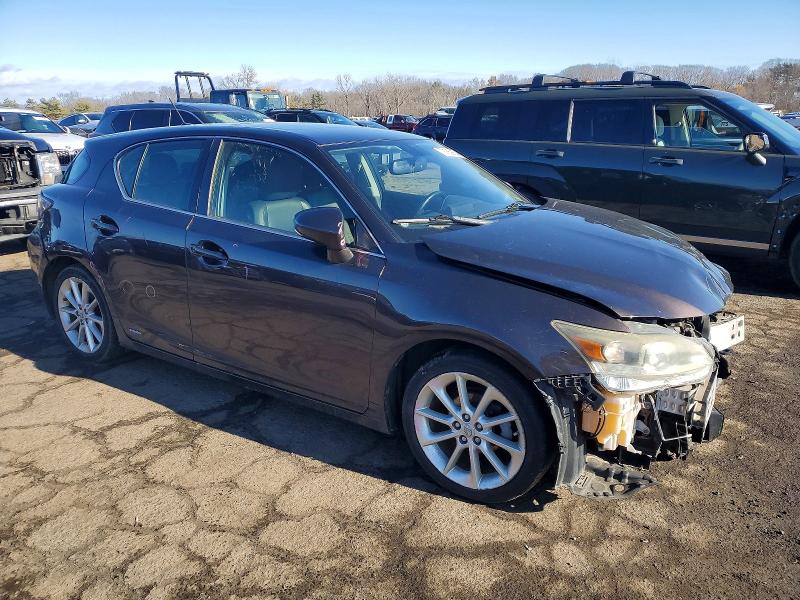 Photo 4 from auction – 2013 LEXUS CT 200 with VIN JTHKD5BH2D2126060