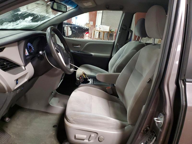 Photo 7 from auction – 2015 TOYOTA SIENNA LE with VIN 5TDJK3DC2FS115550