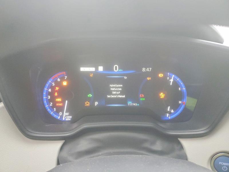 Photo 9 from auction – 2022 TOYOTA COROLLA LE with VIN JTDEAMDE1NJ041156