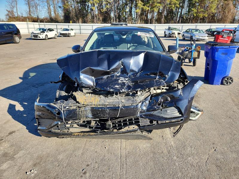Photo 5 from auction – 2019 VOLKSWAGEN JETTA SEL with VIN 3VWE57BU8KM089264