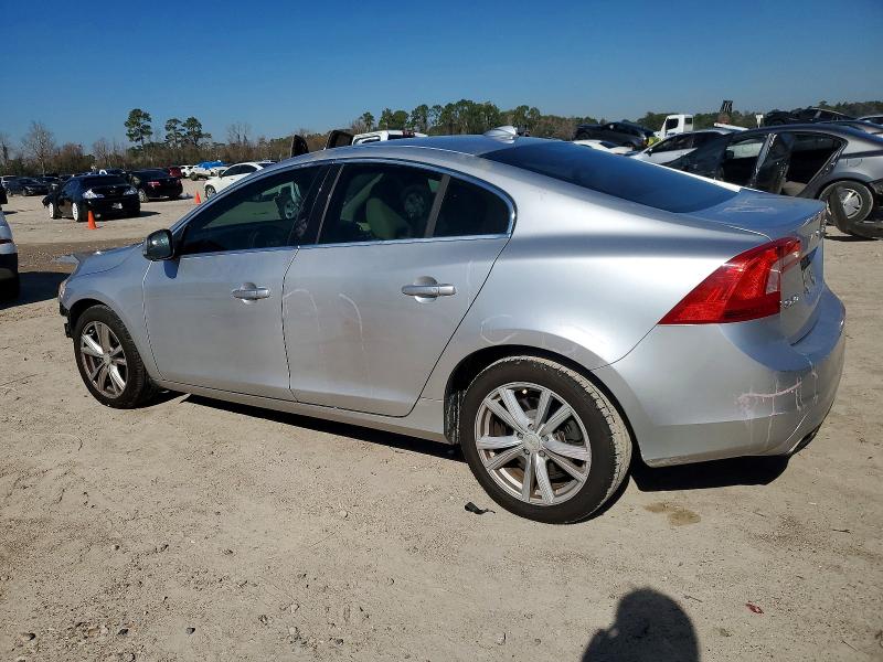 Photo 2 from auction – 2016 VOLVO S60 PREMIE with VIN YV126MFK5G2397365