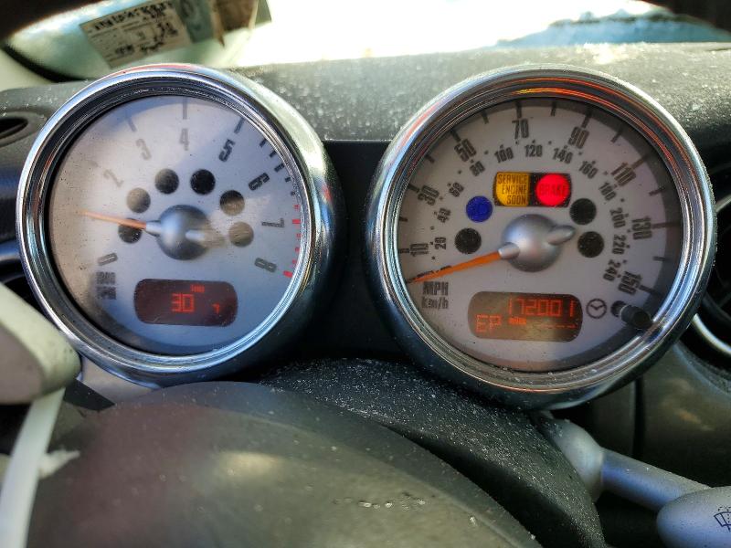 Photo 9 from auction – 2005 MINI COOPER with VIN WMWRE33505TG96737